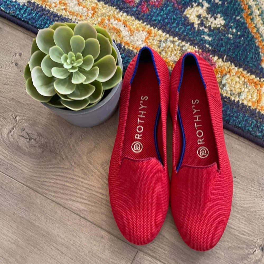 Rothys dark red size 7  woman’s flat loafers